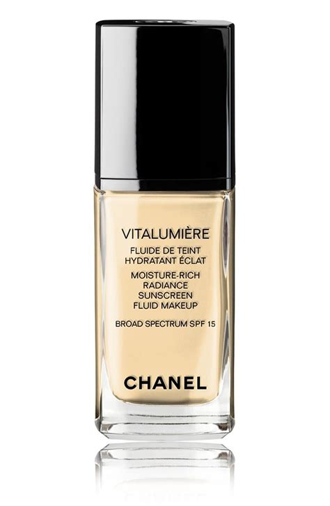 chanel pudra vitalumiere|Chanel vitalumière sunscreen.